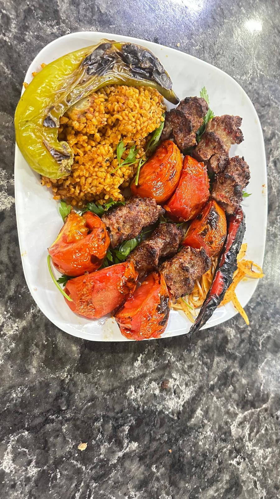 Domatesli Kebap